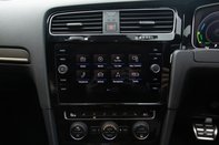 Volkswagen Golf GTE ADVANCE DSG 29