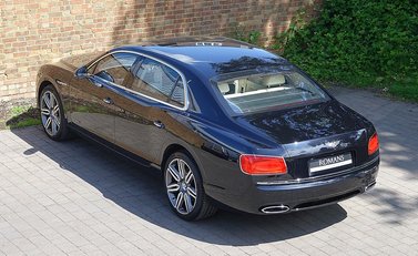 Bentley Flying Spur W12 Mulliner 11