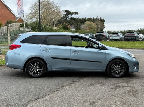 Toyota Auris **SORRY NOW SOLD** 2