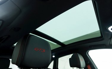 Porsche Macan GTS 11