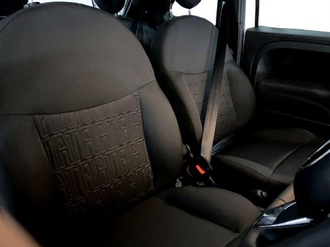 Fiat 500 1.0 MHEV Hatchback 3dr Petrol Manual Euro 6 (s/s) (70 bhp) 1 Owner - Alloys 11