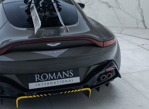 Aston Martin Vantage 007 Edition 36
