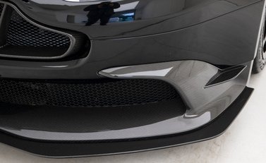 Aston Martin Vantage GT8 23