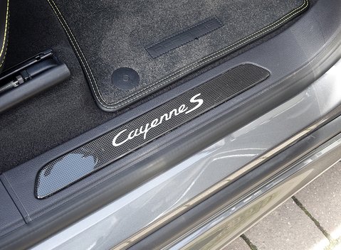 Porsche Cayenne S Diesel 8