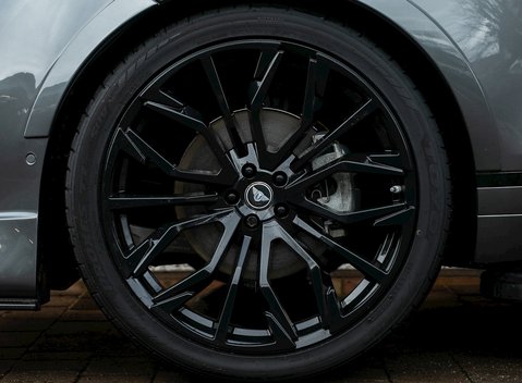 Land Rover Range Rover Velar R-Dynamic HSE Urban 10