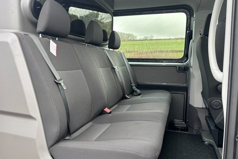 MAN TGE 3.180 4Motion Standard Lr DCIV - DSG Auto - 6 Seats 18