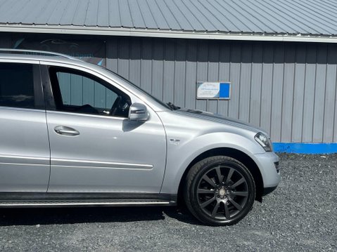 Mercedes-Benz M Class 3.0 ML300 CDI V6 BlueEfficiency Grand Edition G-Tronic 4WD Euro 5 5dr 20