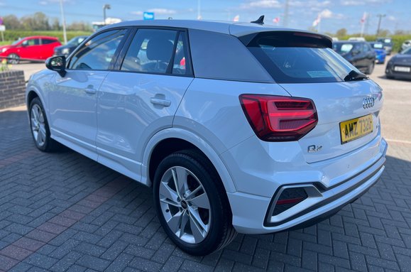 Audi Q2 1.5 TFSI S LINE AUTOMATIC 9