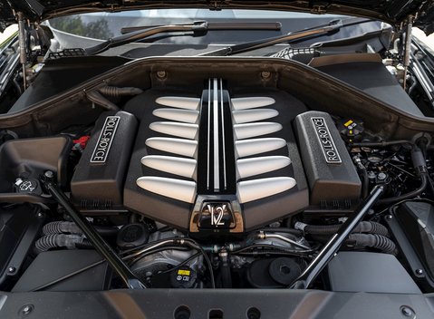 Rolls-Royce Dawn 31