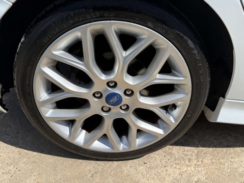 Ford Focus 1.0 Focus Zetec S T 5dr 43