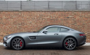 Mercedes-Benz Amg GT GT S 2