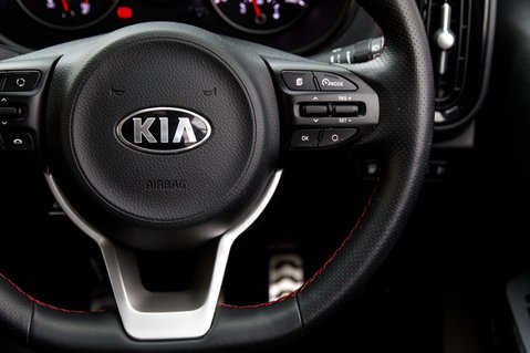 Kia Picanto GT-LINE S 19