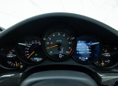 Porsche 911 GT3 (991.2) 17