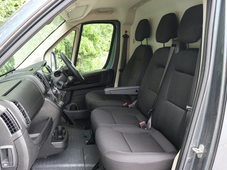 Citroen Relay 35 L3H2 2.2 BlueHDi 140 Enterprise 11