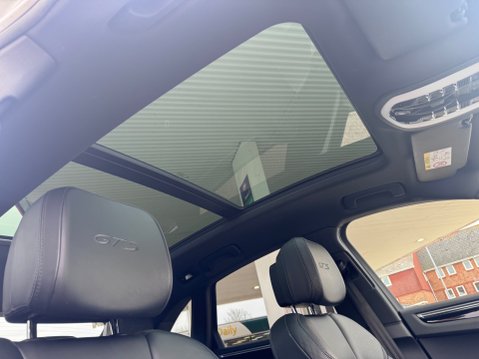Porsche Macan GTS PDK 23