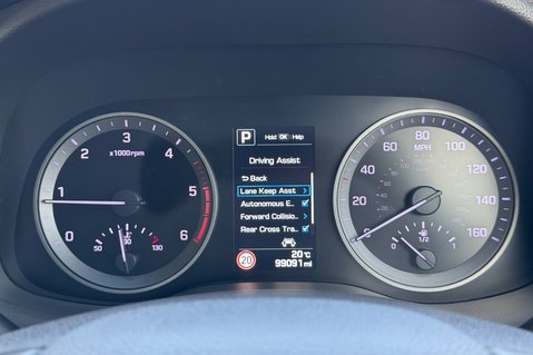 Hyundai TUCSON CRDI PREMIUM SE - 2 OWNERS - 10 HYUNDAI SERVICES  43