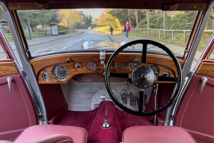 Alvis 4.3 Litre SA 'Pillarless' Saloon by Vanden Plas 14