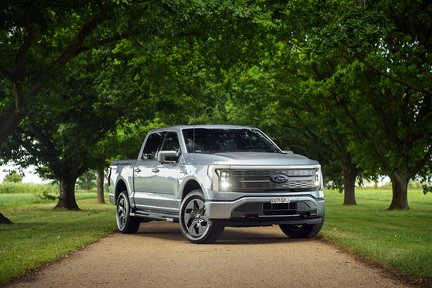 Ford Lightning Lariat Electric 1