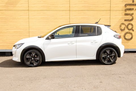 Peugeot 208 GT 15
