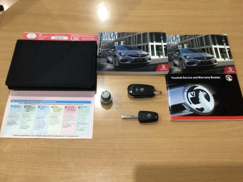 Vauxhall Astra 1.2 SRI 5d 144 BHP 9