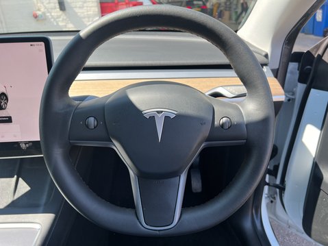 Tesla Model Y (Dual Motor) Long Range SUV 5dr Electric Auto 4WDE (384 bhp) 22