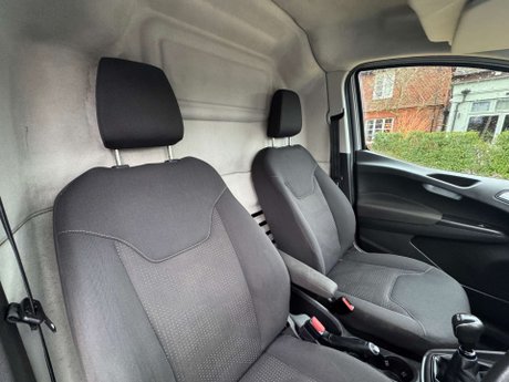 Ford Transit Courier 1.0 Transit Courier Trend 18