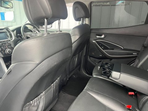 Hyundai SANTA FE 2.2 CRDi Blue Drive Premium 4WD Euro 6 (s/s) 5dr 39