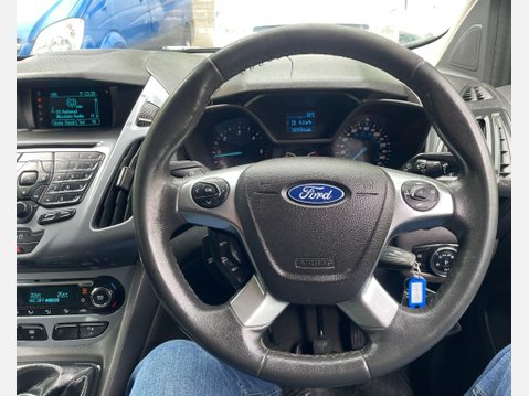 Ford Transit Connect 1.6 TDCi 240 Limited Panel Van 4dr Diesel Manual L2 H1 (128 g/km, 113 bhp) 30