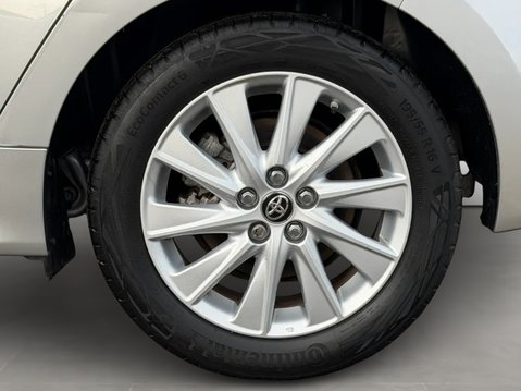 Toyota Yaris 1.5 Hybrid Icon 5dr CVT 14