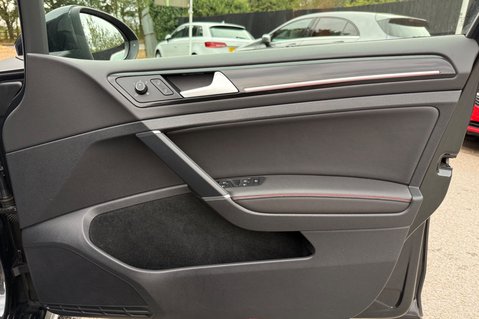 Volkswagen Golf GTI PERFORMANCE - FULL LEATHER - TWO OWNERS - ADAPTIVE CRUISE CONTROL 33