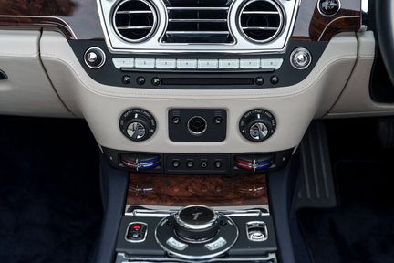 Rolls-Royce Dawn 21