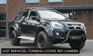 Isuzu D-Max AT35 Just Serviced New Pads and Discs Tow Hitch Tonneau Cover Rev Camera  1