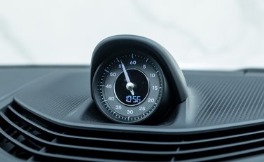 Porsche Taycan TURBO S CROSS TURISMO 19