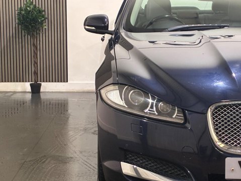 Jaguar XF 2.2d Luxury Auto Euro 5 (s/s) 4dr 38