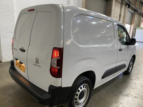 Peugeot Partner BLUEHDI PROFESSIONAL PREMIUM PLUS L1 5