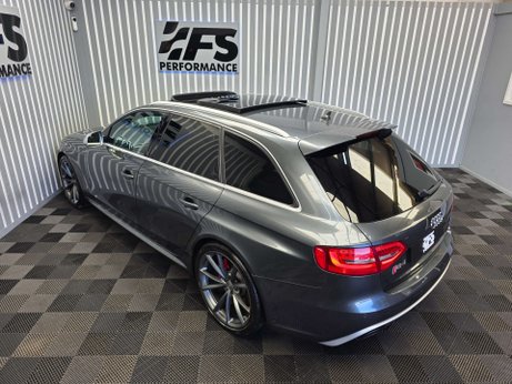 Audi RS4 4.2 FSI V8 Estate 5dr Petrol S Tronic quattro Euro 5 (450 ps) 14
