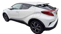Toyota C-HR 1.8 C-HR Design HEV CVT 5dr 4