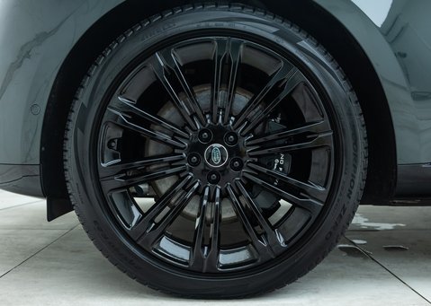 Land Rover Range Rover P530 Autobiography LWB 