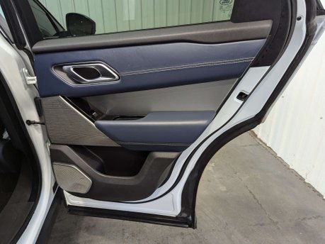 Land Rover Range Rover Velar 2.0 Range Rover Velar R-Dynamic HSE P250 Auto 4WD 5dr 57