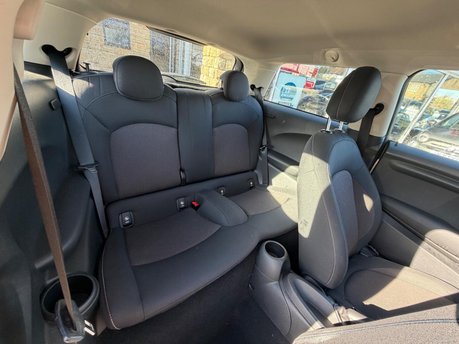 Mini Hatch ONE 11