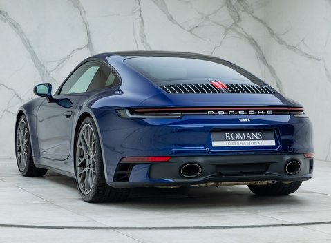 Porsche 911 Carrera 4S (992) 7