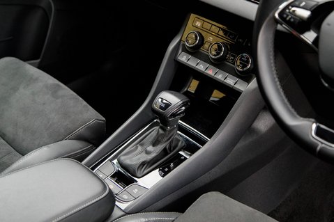 Skoda Karoq SE L TSI DSG 31
