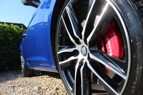 SEAT Leon 2.0 Leon Cupra 300 TSi 3dr 11