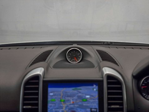 Porsche Cayenne 3.0 Cayenne D Platinum Edition V6 Tiptronic S A 4WD 5dr 36