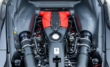 Ferrari F8 Tributo 37