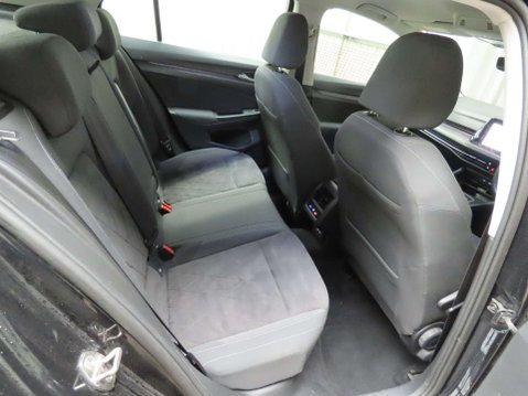 Volkswagen Golf 2.0 Golf Style TDI Semi-Auto 5dr 10