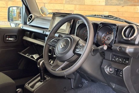 Suzuki Jimny SUZUKI JIMNY 1.5 SZ5 SUV 3dr Petrol Auto ALLGRIP Euro 6 (101 ps) 8
