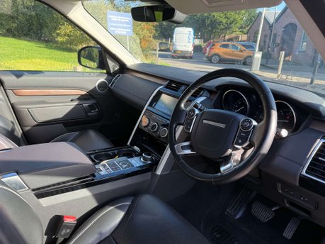 Land Rover Discovery 3.0 Discovery HSE TD6 Auto 4WD 5dr 23