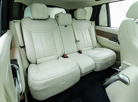 Land Rover Range Rover P510e First Edition 14