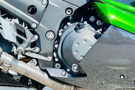 Kawasaki ZX ZZR 1400 10